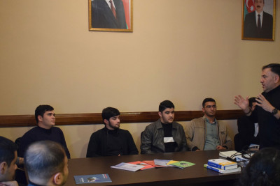 Gənc bələdçilərlə görüş təşkil olunub