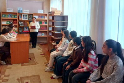 7 nömrəli kitabxanada görüş təşkil olunub