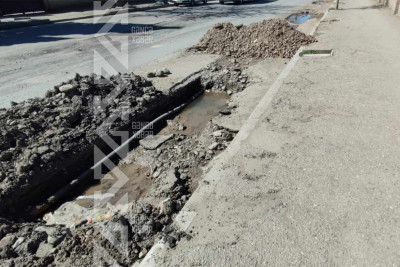 Təmir edilən ərazinin üstü açıq qalıb