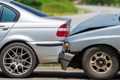 İki avtomobil toqquşub: xəsarət alanlar var