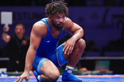 Güləşçimizin görüşü mübahisələrə səbəb olub