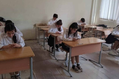 Məktəblilərimiz ölkəmizi iqtisadiyyat müsabiqəsində təmsil edə bilərlər