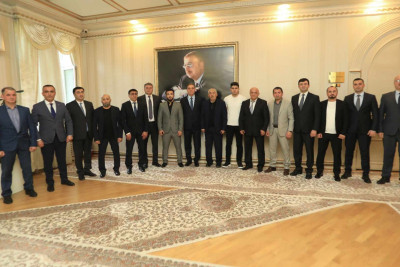 İcra başçısı Yay Olimpiya Oyunlarına lisenziya qazanan idmançılarla görüşüb