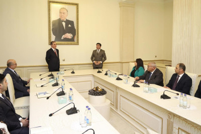 Bir qrup ziyalı təltif olunub