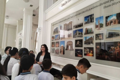 Şagirdlər Heydər Əliyev Mərkəzində olublar