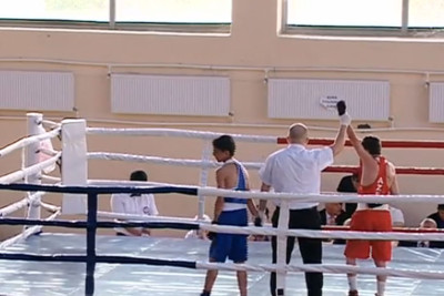 Boks üzrə zona birinciliyi baş tutub