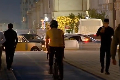 Piyadalar tərəfindən zəbt olunan velozolaqlar narazılığa səbəb olur