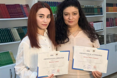 AMEA Gəncə Bölməsinin iki əməkdaşına sertifikatlar təqdim olunub