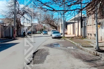 Şəhərin bir sıra yollarında çöküntülər əmələ gəlib