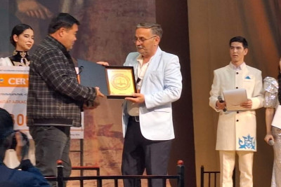 Aktyor Yusif Cəfərov Qazaxıstanda beynəlxalq tədbirdə iştirak edib