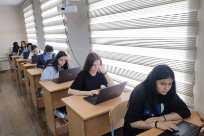 Bir sıra məktəblərdə imtahan təşkil olunub