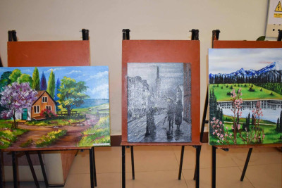 ADAU-da rəsm sərgisi olub