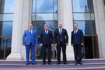 Qırğızıstanın Azərbaycandakı səfiri Aqrar Universitetdə olub