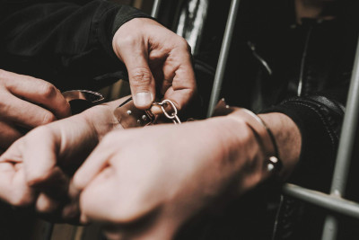 ŞBX-nin vəzifəli şəxsinin ev dustaqlığı həbslə əvəz edilib