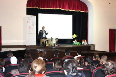 Kukla Teatrının direktoru “Danışan kuklalar”dan bəhs edib