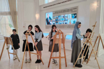 Heydər Əliyev Mərkəzində rəsm sərgisi keçirilib