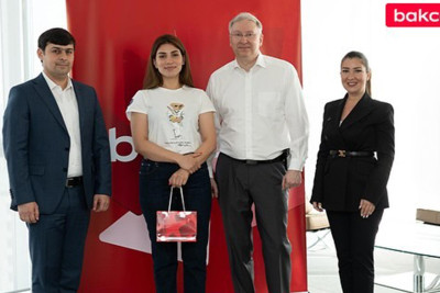 “Bakcell” şahmatçımıza hədiyyələr bağışlayıb