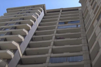 Tələbə qız özünü binadan ataraq intihar edib