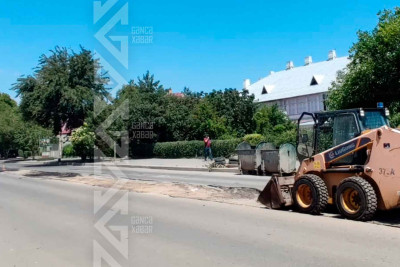 Zülfü Hacıyev küçəsində təmir işləri aparılır