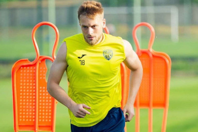 Futbol klubumuz belaruslu müdafiəçi ilə anlaşıb