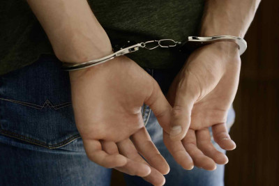 Axtarışda olanlar ölkəni tərk edərkən tutulublar