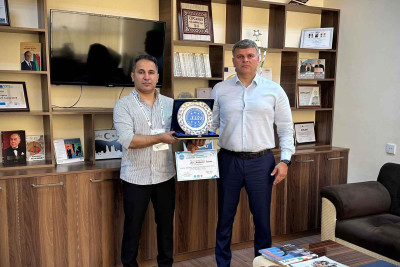 Əməkdar məşqçi hakim Anar Məmmədov mükafatlandırılıb