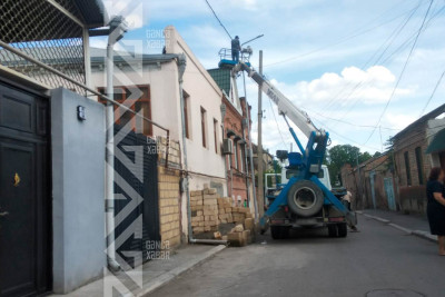 Küçələrin biri işıqlandırılıb