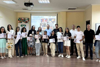 İlk dəfə olaraq, geyim üzərində rəsm sərgisi keçirilib