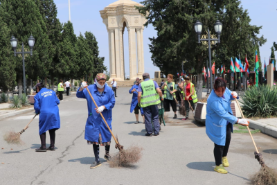 Şəhidlər xiyabanı və qəbiristanlıqda təmizlik işləri görülüb