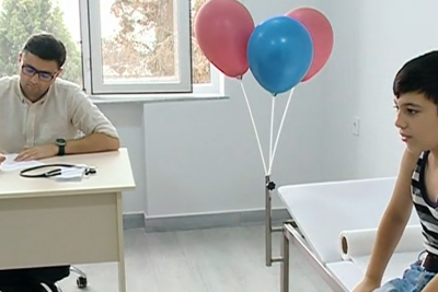 Uşaqlar həkimlər tərəfindən pulsuz müayinə olunublar