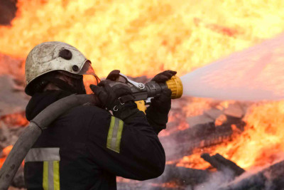 Üçotaqlı evdə yanğın baş verib