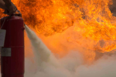 Mənzillərin birində yanğın baş verib