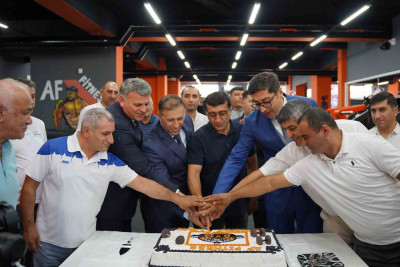 İdman naziri “AF fitnes”in açılışında iştirak edib