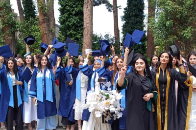 Tibb Kollecində məzun günü və əmək yarmarkası olub