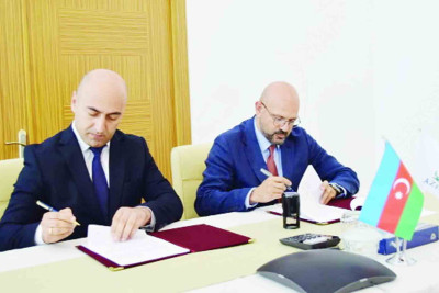 "Azərbaycan" qəzeti ATU barədə məqalə dərc edib