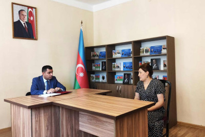 Yevlax şəhər icra başçısı sakinlərlə görüşüb