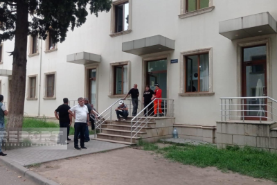 Yas mərasimində 100-dən çox adam zəhərlənib