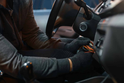 Oğul atasının maşınını qaçırmaqda şübhəli bilinir