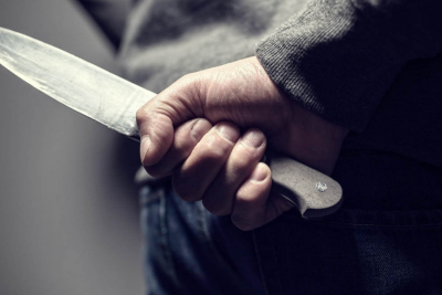 19 yaşlı gənc qardaşını bıçaqlayıb