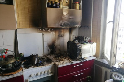 “TikTok”-a girir, telefonla danışırlar: Gəncə sakinləri sürücülərdən narazıdırlar