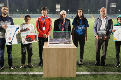 Futbol oyunundan sonra lotereya sevinci