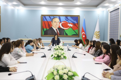 Gəncə Dövlət Universitetində dəyirmi masa keçirilib