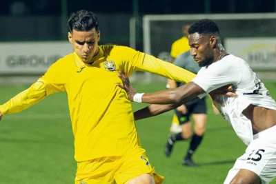 Qərb derbisində meydan sahibləri üstün oldular