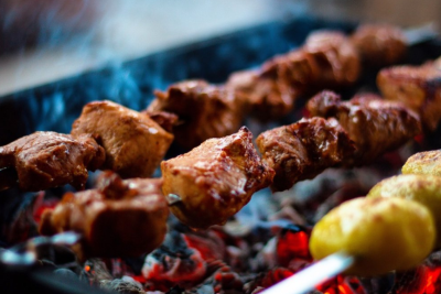 Yeni fəaliyyətə başlayan restorana aşpaz və kababçı tələb olunur