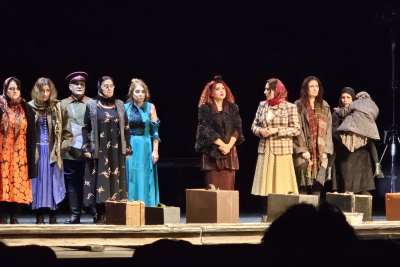 Bakı teatrının aktyorları Gəncədə “Şükriyyə” tamaşasını təqdim ediblər