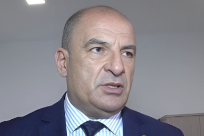 Pasiyenti döyən xəstəxana direktoruna cinayət işi açıldı