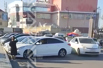 Gəncədə məsuliyyətsiz parklanma: Sürücülər sıxlıqdan əziyyət çəkirlər