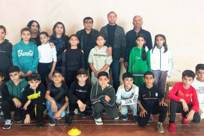 Paralimpiya çempionu Gəncədə doğma məktəbinə baş çəkib