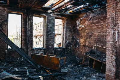 Şəmkirdə evlərin birində yanğın baş verib