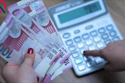 Orta aylıq maaş 997,1 manata çatıb